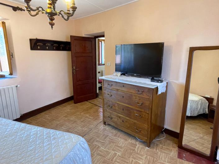 Image No.29-2 Bed Townhouse for sale