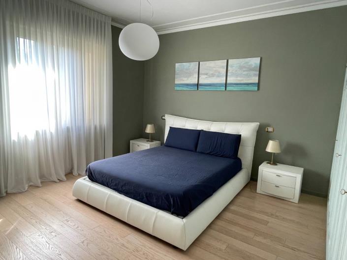 Image No.5-4 Bed Villa for sale