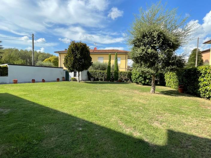 Image No.33-4 Bed Villa for sale