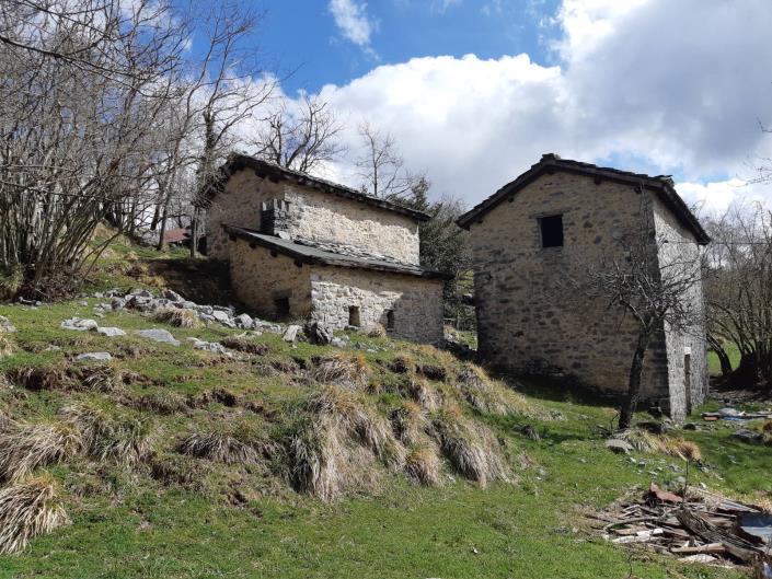 Image No.9-4 Bed Village House for sale