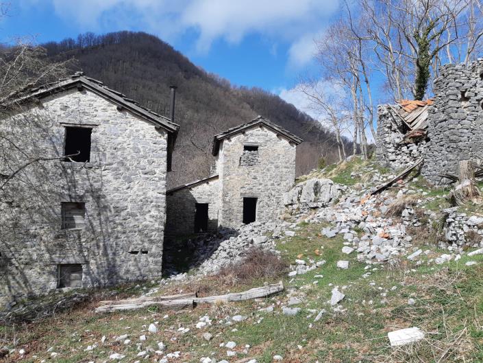 Image No.24-4 Bed Village House for sale