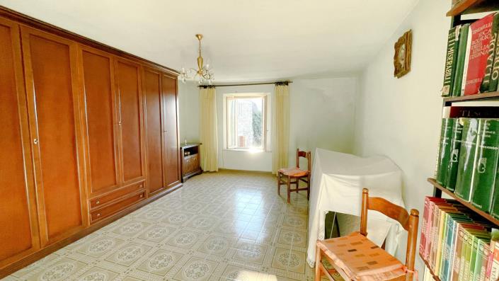 Image No.9-3 Bed Village House for sale