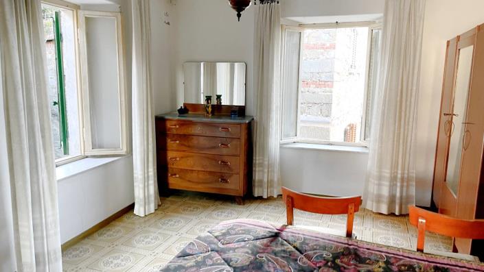 Image No.21-3 Bed Village House for sale