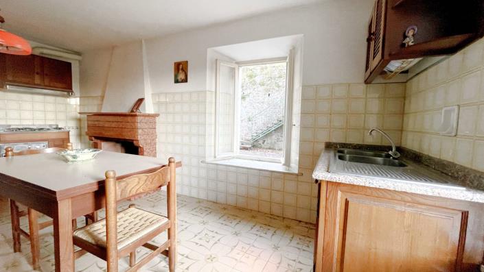 Image No.34-3 Bed Village House for sale