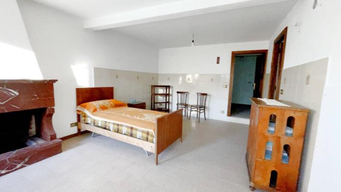 Image No.39-3 Bed Village House for sale