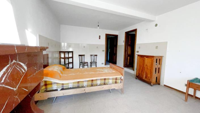 Image No.41-3 Bed Village House for sale