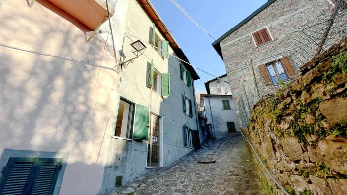 Image No.44-3 Bed Village House for sale