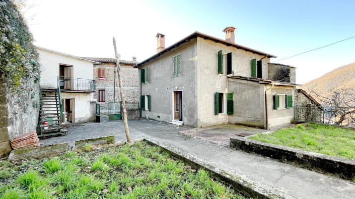 Image No.52-3 Bed Village House for sale