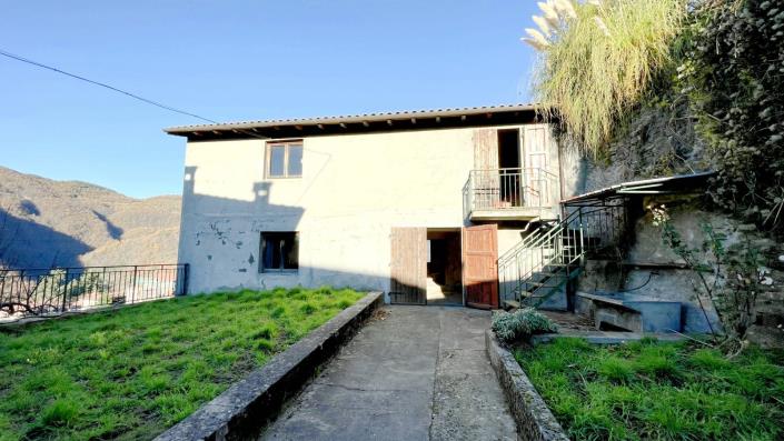 Image No.45-3 Bed Village House for sale