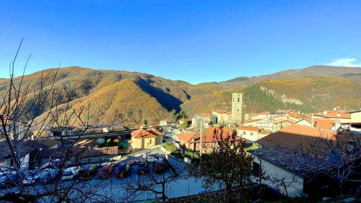 Image No.2-3 Bed Village House for sale