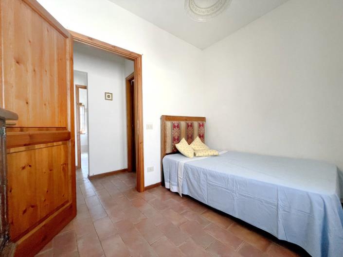 Image No.22-2 Bed Apartment for sale