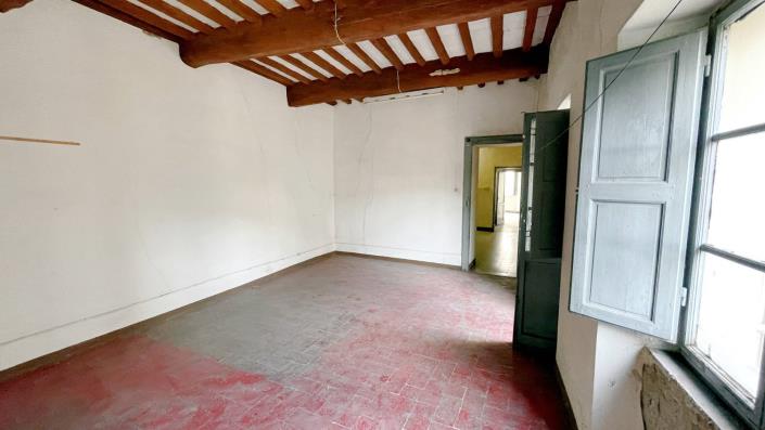 Image No.14-3 Bed Apartment for sale