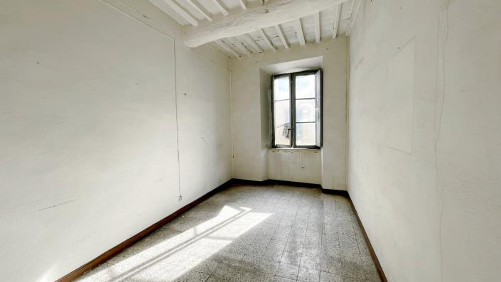 Image No.39-3 Bed Apartment for sale