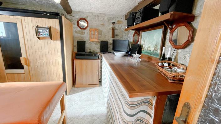 Image No.30-4 Bed Townhouse for sale