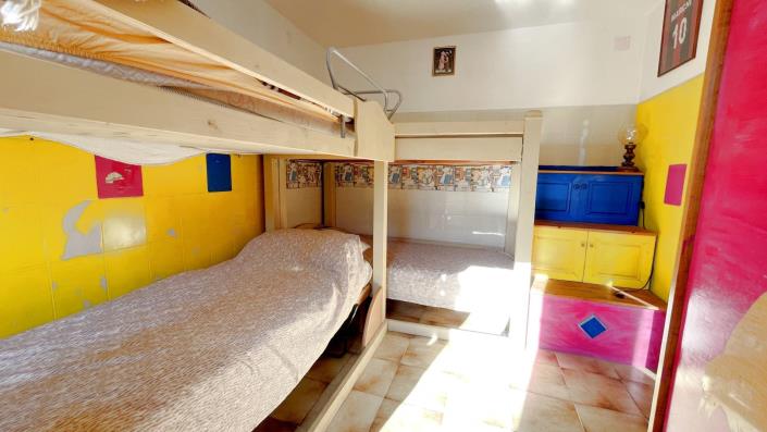 Image No.40-4 Bed Townhouse for sale