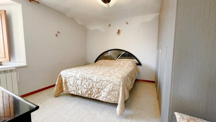 Image No.43-4 Bed Townhouse for sale