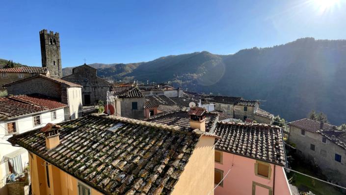 Image No.48-4 Bed Townhouse for sale