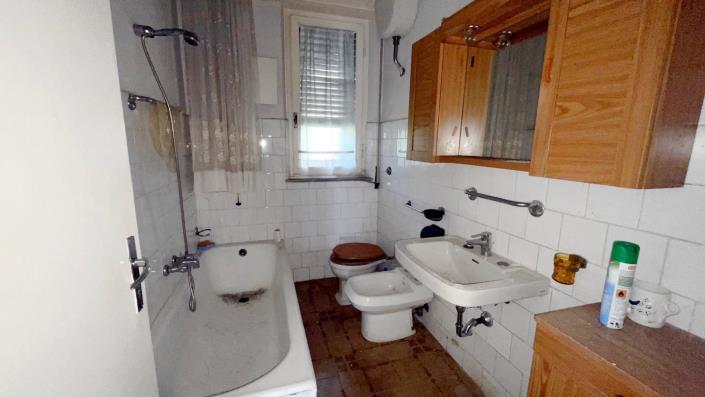 Image No.18-2 Bed Apartment for sale