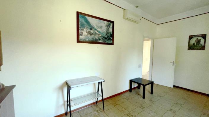 Image No.23-2 Bed Apartment for sale