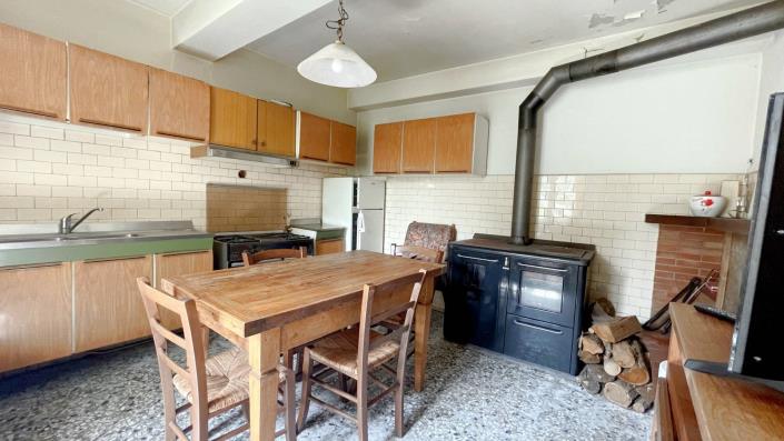 Image No.31-3 Bed Apartment for sale