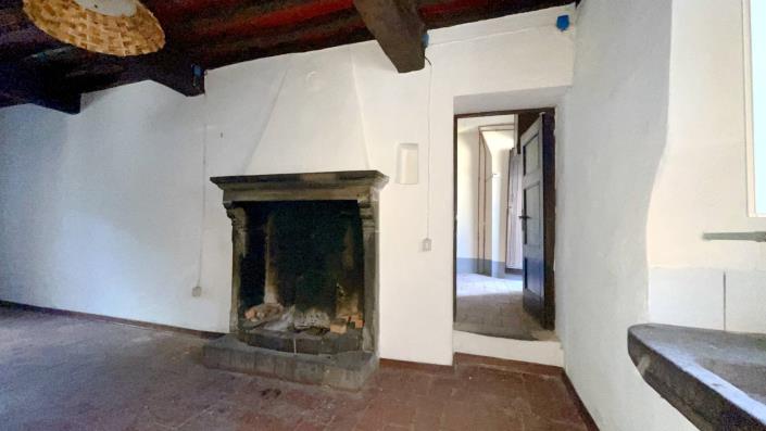 Image No.14-3 Bed Townhouse for sale