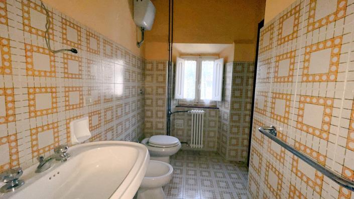 Image No.4-3 Bed Townhouse for sale