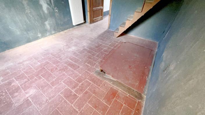 Image No.35-3 Bed Townhouse for sale