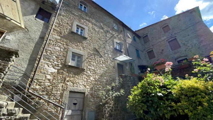 Image No.39-3 Bed Townhouse for sale