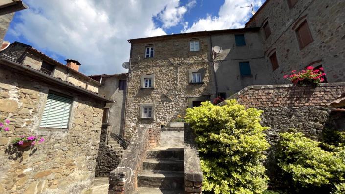 Image No.7-3 Bed Townhouse for sale