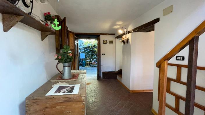 Image No.21-3 Bed Townhouse for sale