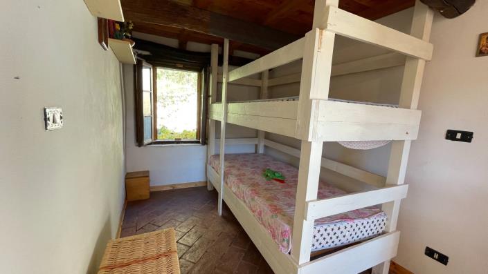 Image No.25-3 Bed Townhouse for sale