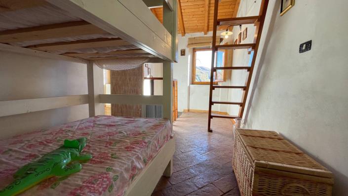 Image No.33-3 Bed Townhouse for sale