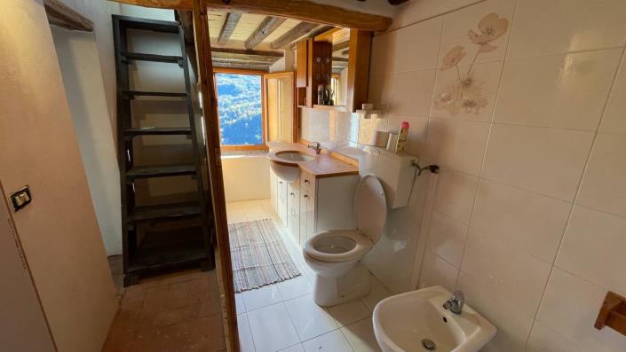 Image No.34-3 Bed Townhouse for sale