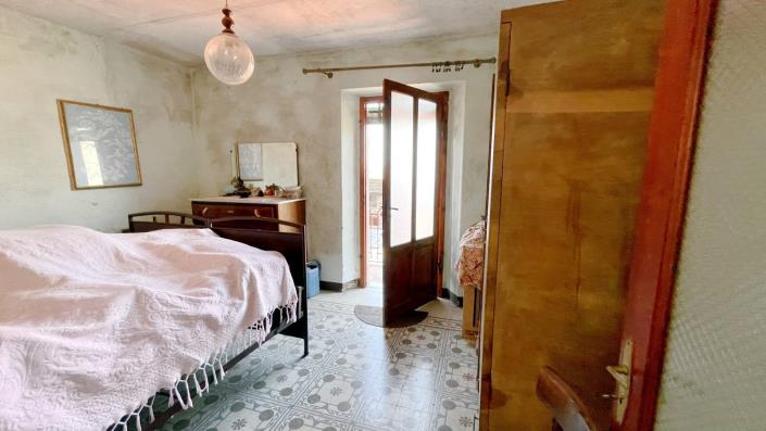 Image No.8-5 Bed Villa for sale