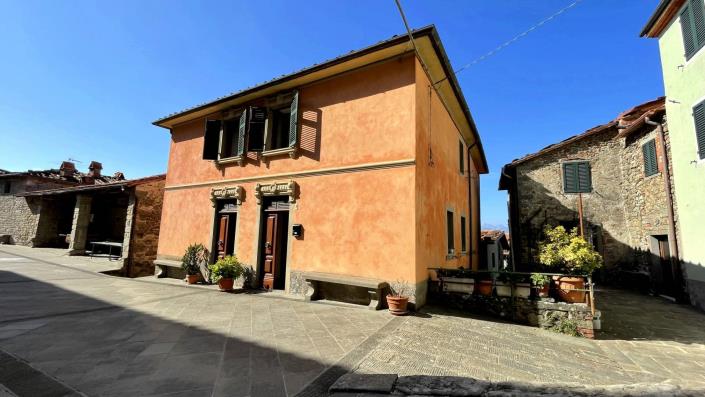 Image No.1-5 Bed Villa for sale