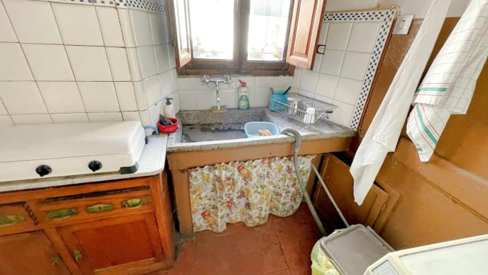 Image No.57-5 Bed Villa for sale