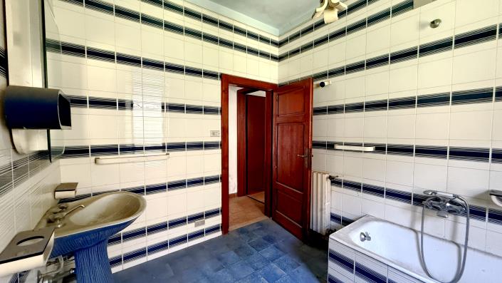 Image No.32-4 Bed House/Villa for sale