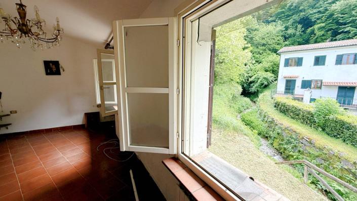 Image No.24-2 Bed Country House for sale