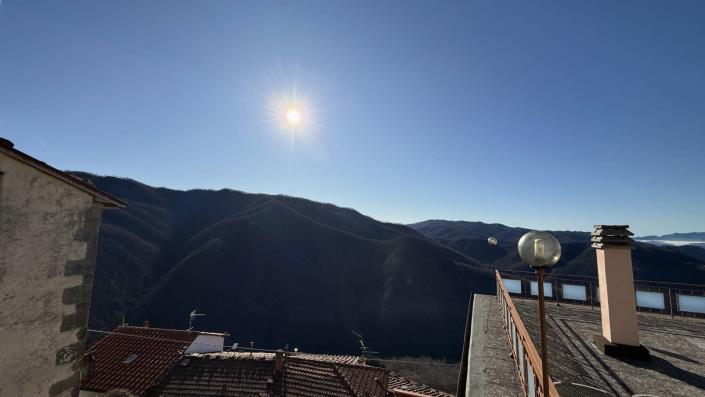 Image No.2-2 Bed Semi-Detached for sale