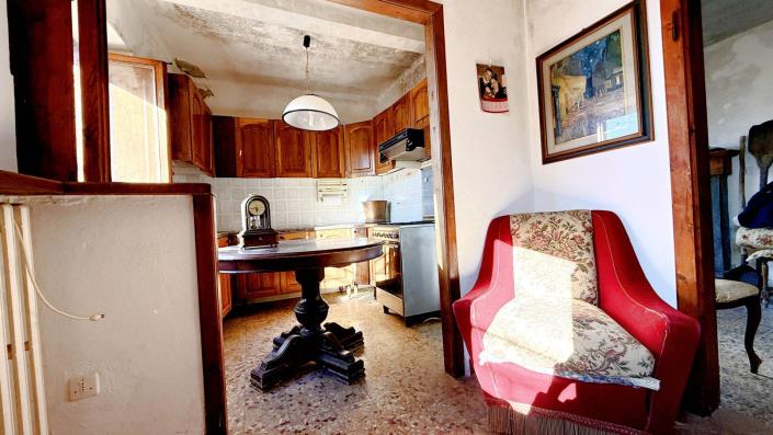 Image No.23-2 Bed Semi-Detached for sale