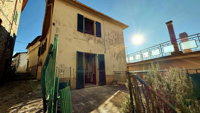 Image No.3-2 Bed Semi-Detached for sale