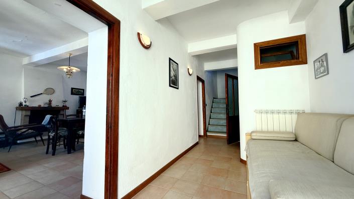 Image No.10-2 Bed Townhouse for sale