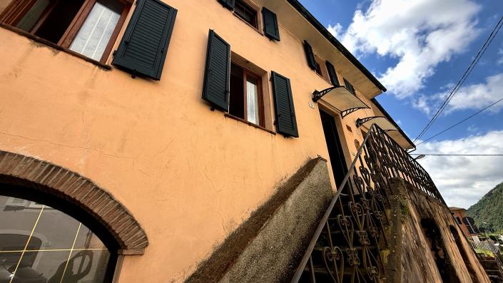 Image No.4-2 Bed Townhouse for sale