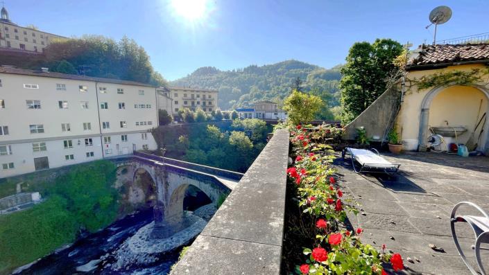 Image No.10-2 Bed Apartment for sale