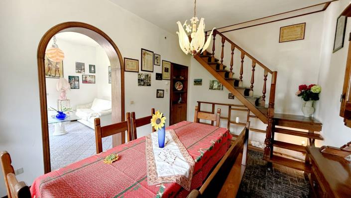 Image No.28-2 Bed Semi-Detached for sale