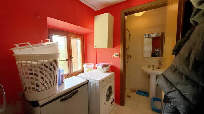 Image No.43-2 Bed Semi-Detached for sale