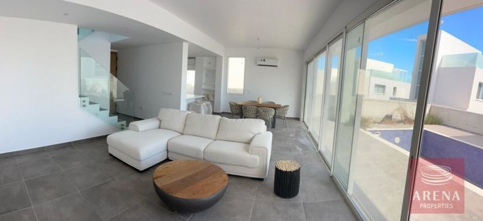 Image No.3-4 Bed Villa for sale