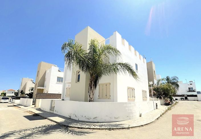 Image No.5-3 Bed Villa for sale