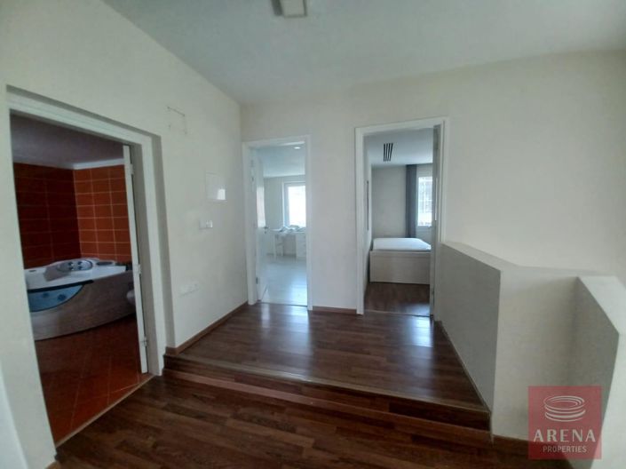 Image No.17-4 Bed Villa for sale