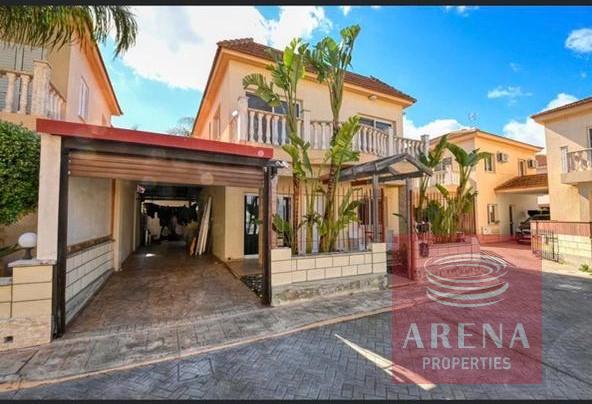 Image No.2-3 Bed Villa for sale